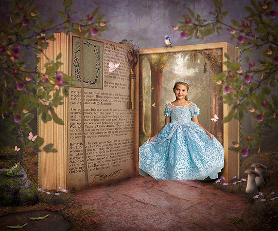 naomi in princess book